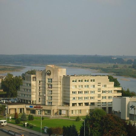 Viesbutis Jurbarkas Hotel Ngoại thất bức ảnh