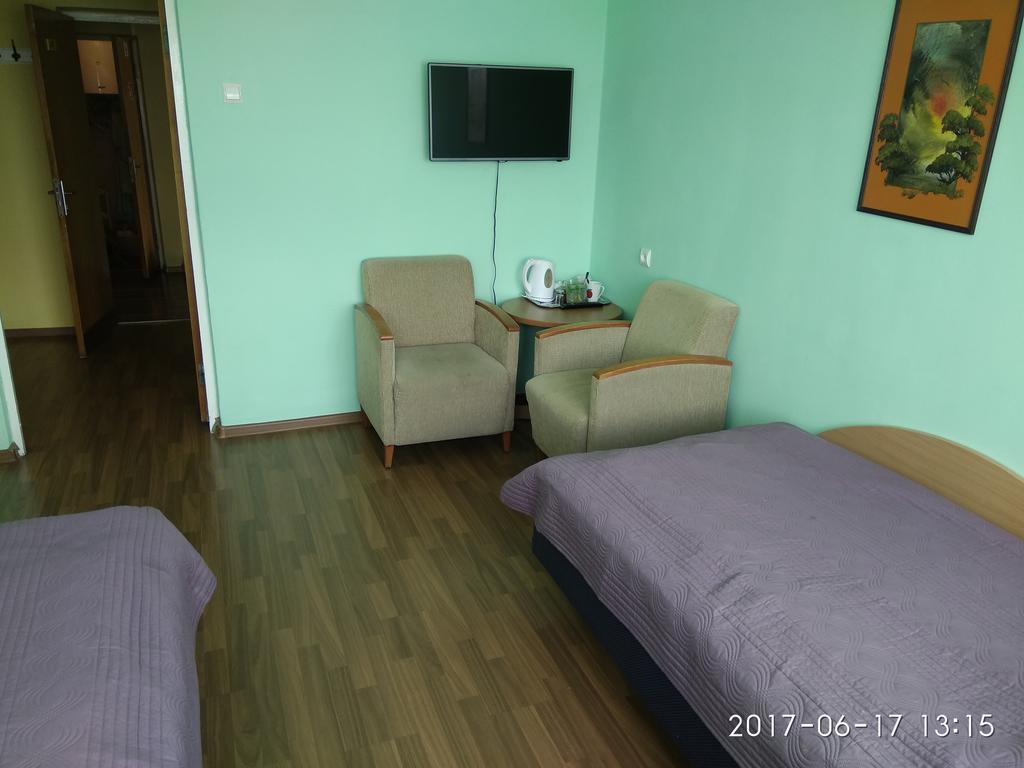 Viesbutis Jurbarkas Hotel Ngoại thất bức ảnh