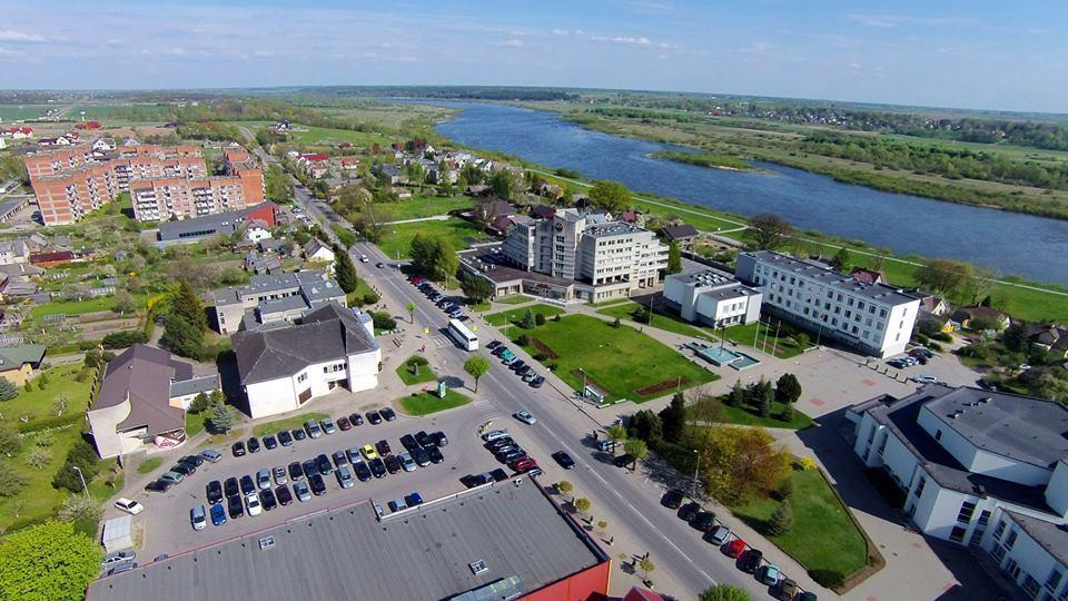 Viesbutis Jurbarkas Hotel Ngoại thất bức ảnh