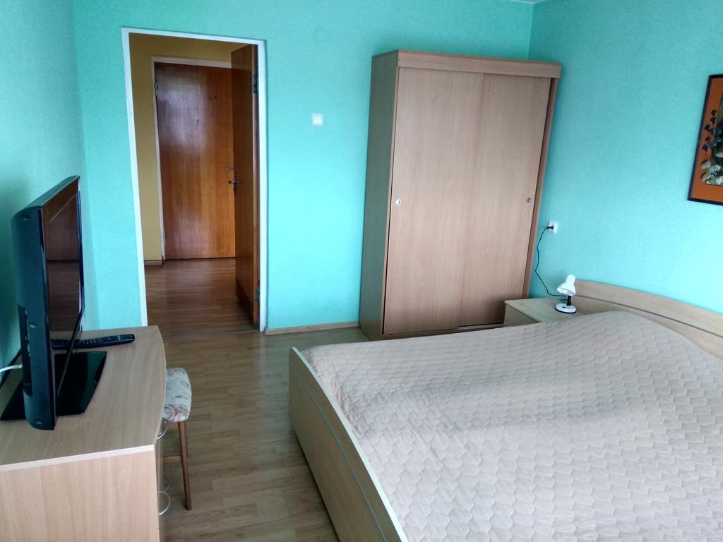 Viesbutis Jurbarkas Hotel Ngoại thất bức ảnh