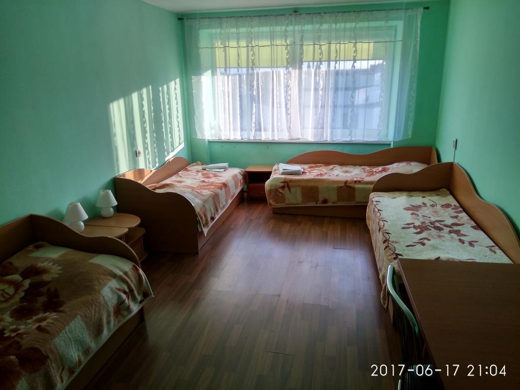 Viesbutis Jurbarkas Hotel Ngoại thất bức ảnh