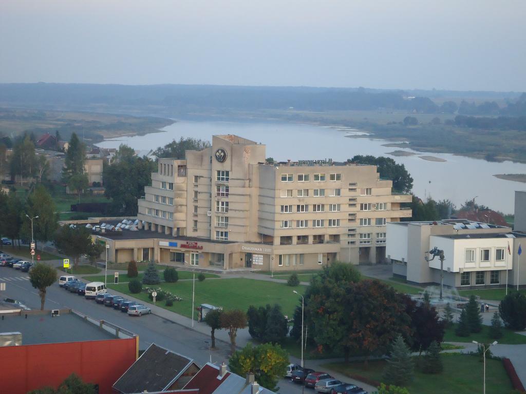 Viesbutis Jurbarkas Hotel Ngoại thất bức ảnh