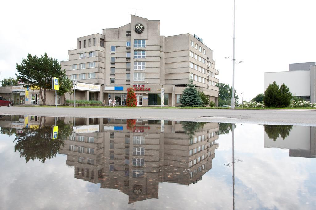 Viesbutis Jurbarkas Hotel Ngoại thất bức ảnh